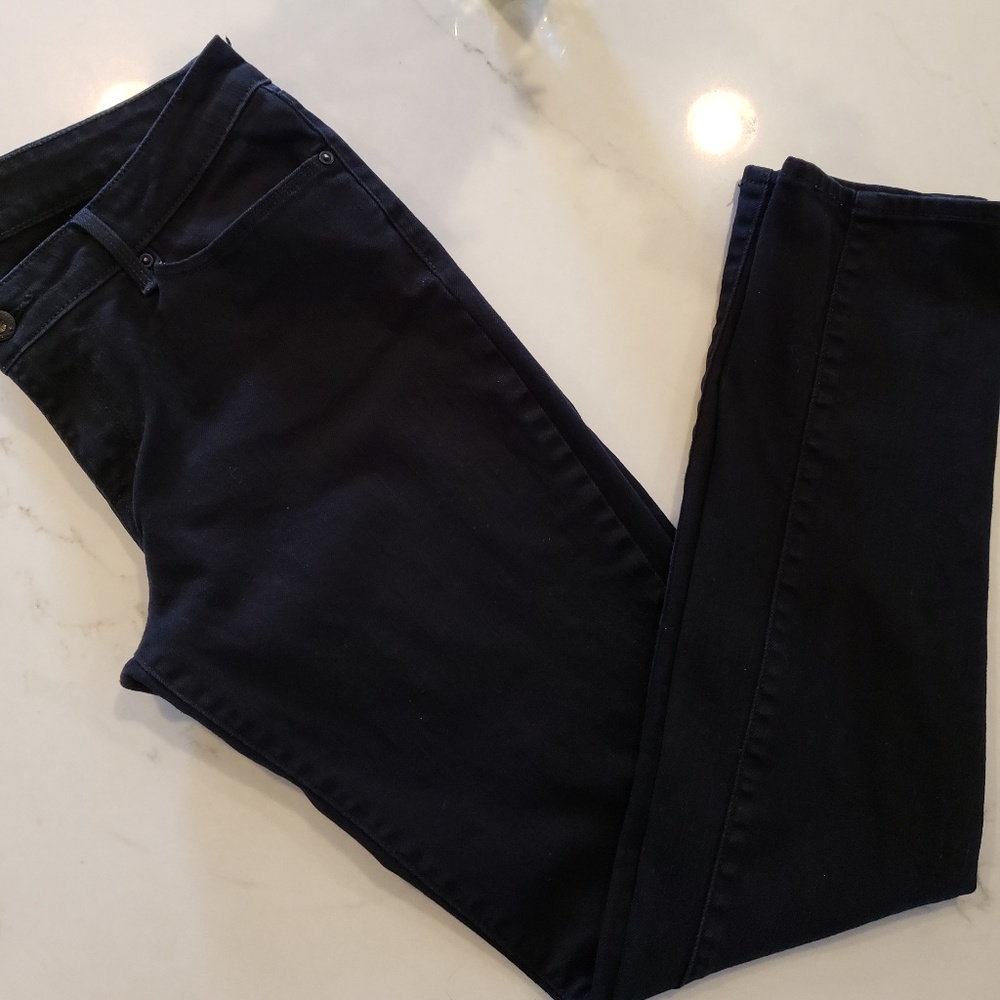 Lightly Worn Black Levi's Demi Curve Skinny Jeans